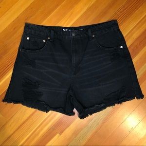 No Boundaries distressed black mom jean cut off shorts 15 NWOT